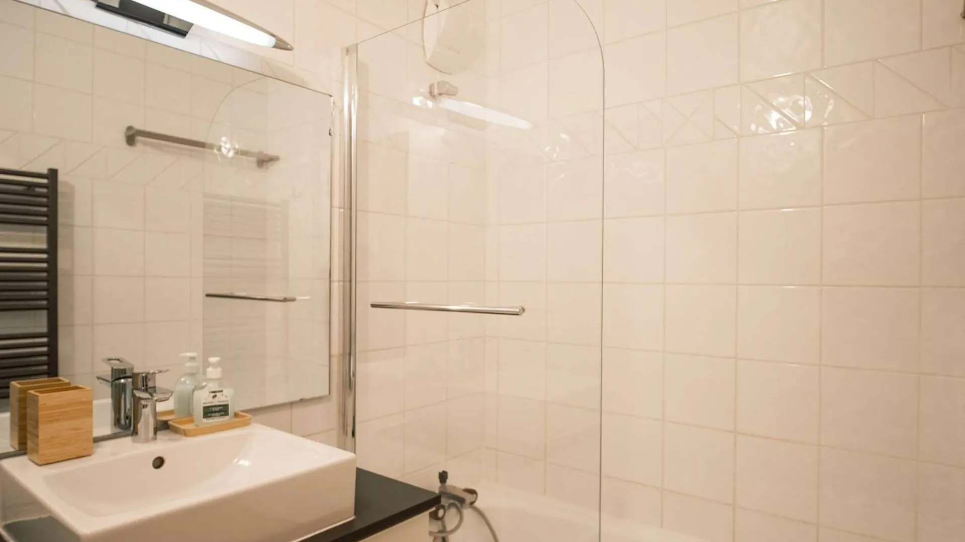 Appartement Cosy Pour 4 Pers. A Val Thorens - Balcon Sud, Proche Remontees Et Commerces - Fr-1-637-52 Apartmán